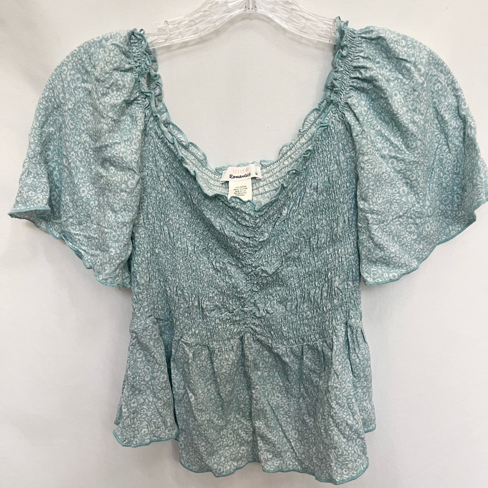 Cute blouse